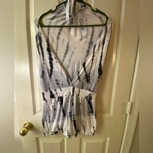 Size M romper